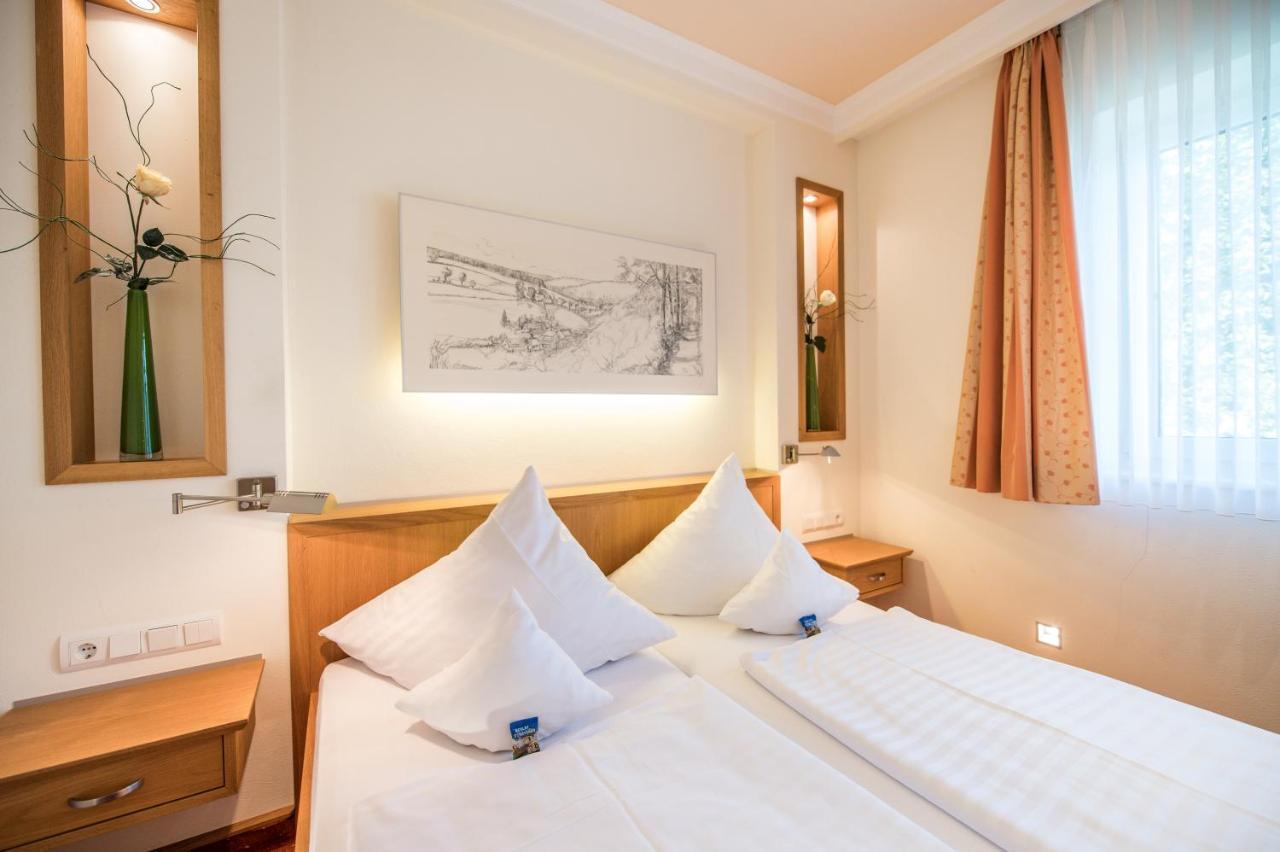 Hotel Hanses-Braeutigam Шмалленберг Экстерьер фото